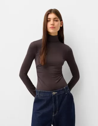 Body de manga larga con cuello alto Brown