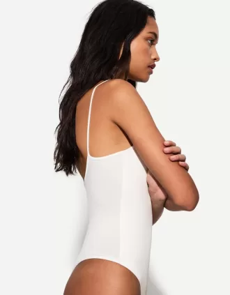Body sin mangas Cream