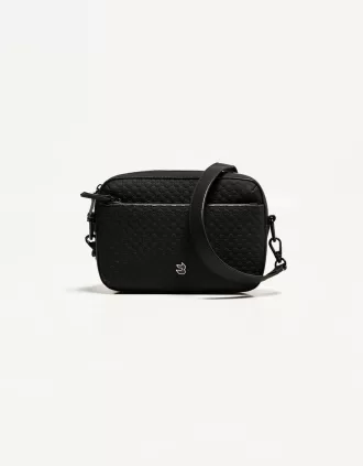 Bolso messenger con monograma engomado Black