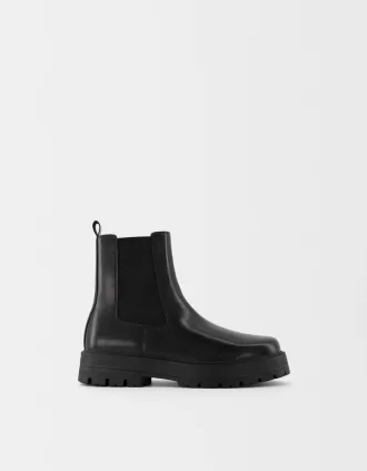 Botas Chelsea con suela track BLACK