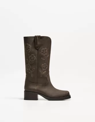 Botas cowboy planas bordadas Brown