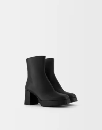 Botines con plataforma y tacón cuadrado BLACK