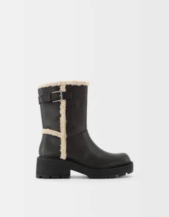 Botines planos con detalle de borreguillo Brown