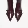 Botines tacón gatito con hebillas Maroon