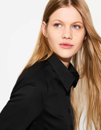 Camisa ajustada con mangas acampanadas Black