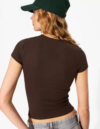 Camiseta de manga corta con cuello redondo Brown