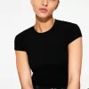 Camiseta de manga corta con cuello redondo Black