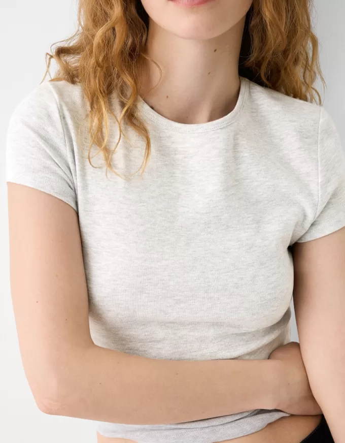 Camiseta de manga corta con cuello redondo Grey