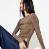 Camiseta de manga larga con detalle fruncido Sand