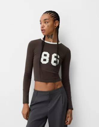 Camiseta de manga larga con estampado y ribete Brown