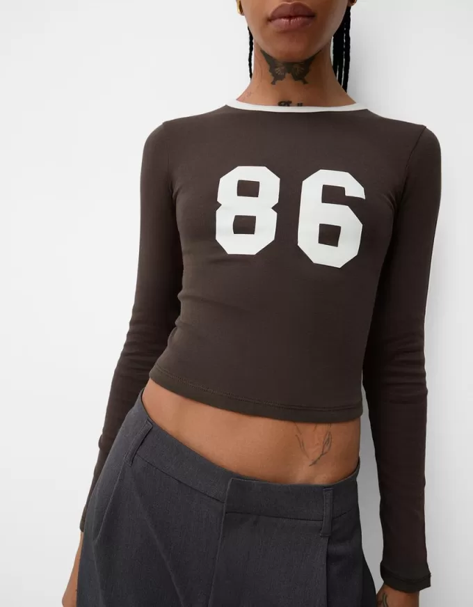 Camiseta de manga larga con estampado y ribete Brown