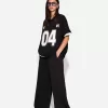 Camiseta estampada con cuello en V y manga corta Black