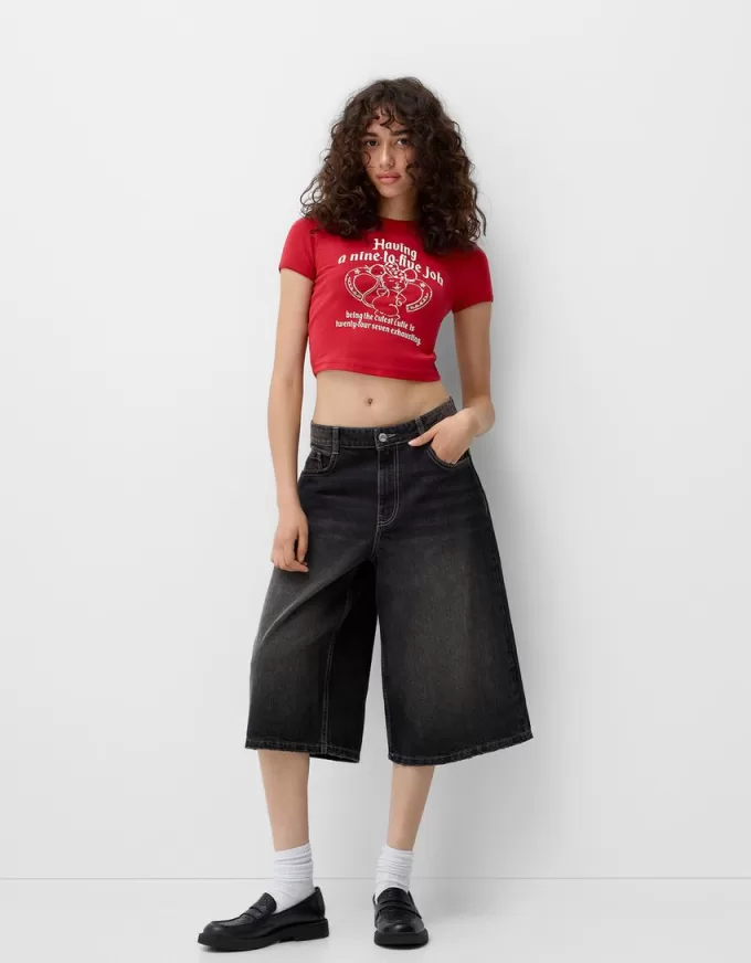 Camiseta manga corta con estampado Red