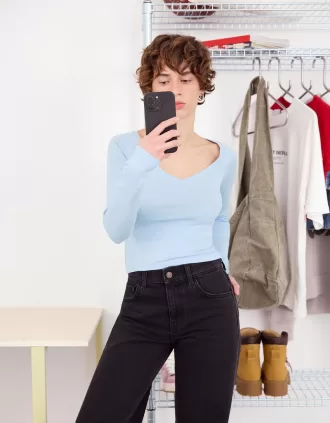 Camiseta manga larga cuello pico Light blue
