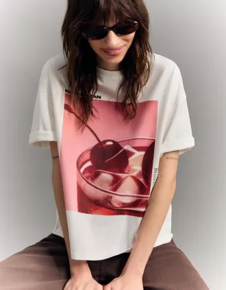 Camiseta oversize estampada de manga corta Cream