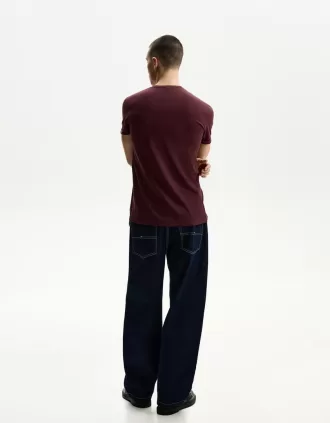 Camiseta roll-up manga corta bordada Maroon