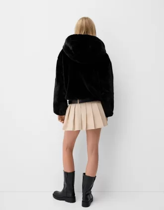 Chaqueta acolchada con capucha de pelo sintético Black