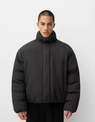 Chaqueta acolchada plisada Black
