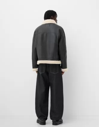 Chaqueta boxy efecto piel Black