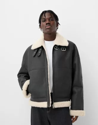 Chaqueta boxy efecto piel Black