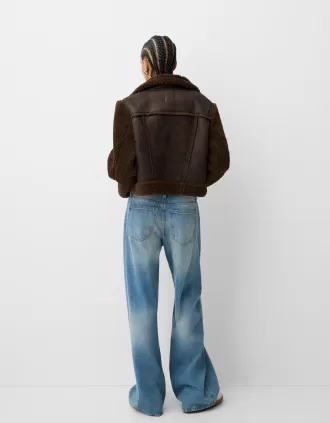 Chaqueta de doble faz con mangas de borreguito sintético Brown