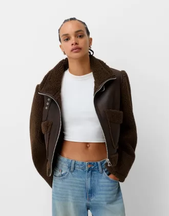 Chaqueta de doble faz con mangas de borreguito sintético Brown