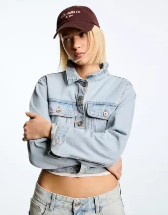 Chaqueta vaquera corta Light blue