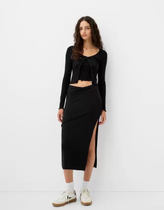 Falda semi larga fruncida Black