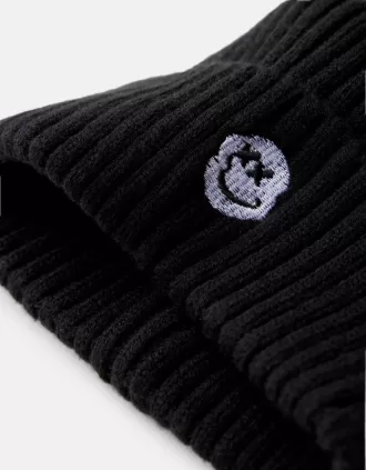 Gorro bordado Black