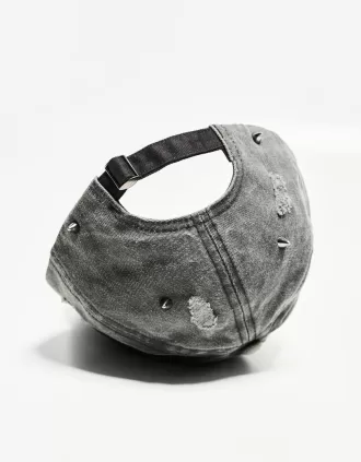 Gorro piercing con ojales Black