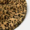 Gorro tipo pescador pelo sintético animal print Brown