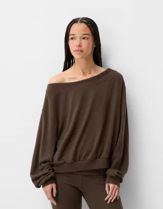Jersey cuello asimétrico tacto suave Brown