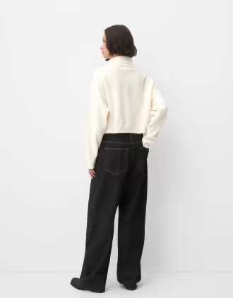 Jersey de cuello alto y manga ancha Cream