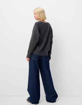 Jersey oversize con cuello de pico Grey
