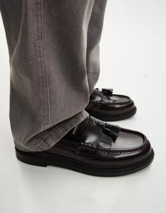 Mocasines con flecos y borlas Maroon