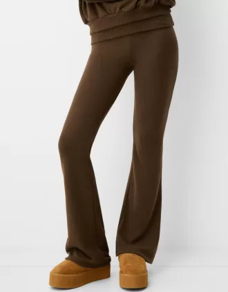 Pantalón acampanado con cintura doblada Brown