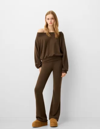 Pantalón acampanado con cintura doblada Brown