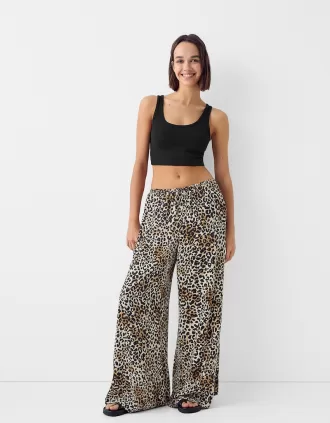 Pantalón ancho de satén con estampado animal Brown