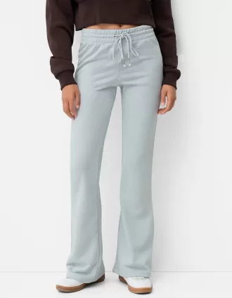 Pantalón campana de felpa Light blue