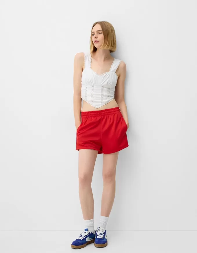 Pantalón corto retro con raya lateral Red