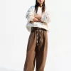 Pantalón fluido con pinzas Brown