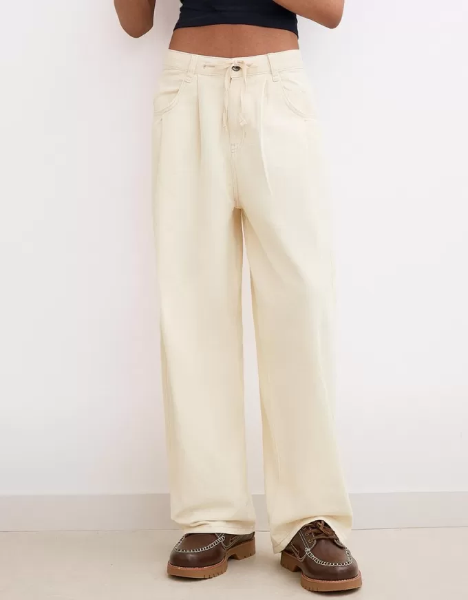 Pantalón fluido con pinzas Beige