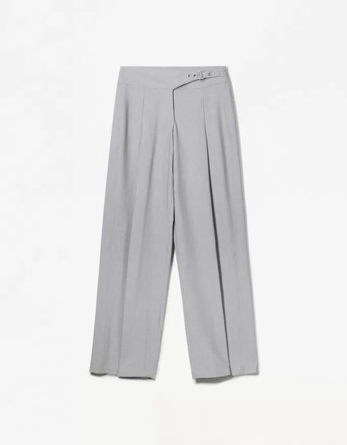Pantalón pinzas hebilla Grey
