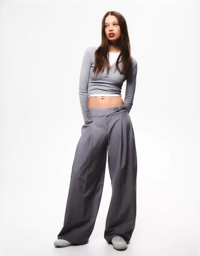 Pantalón pinzas hebilla Grey