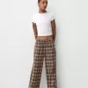 Pantalón recto cuadros Brown