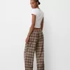 Pantalón recto cuadros Brown