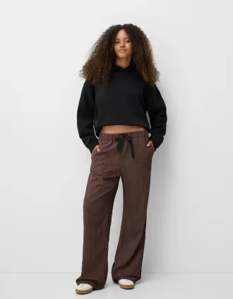 Pantalón recto de rayas con cintura elástica Brown