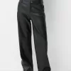 Pantalón recto efecto piel Black Pantalón recto efecto piel Black