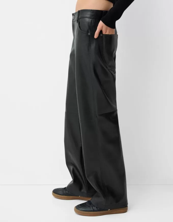 Pantalón recto efecto piel Black Pantalón recto efecto piel Black