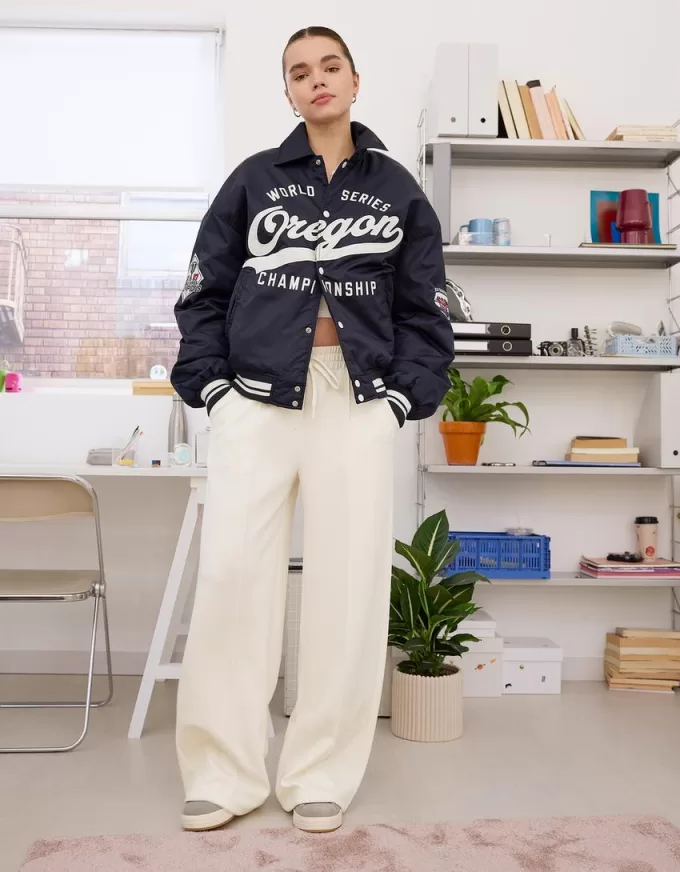 Pantalones anchos suaves Cream